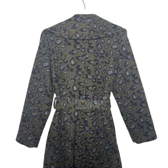 Hutch Juni Shawl Collar Wrap Coat in a green multi leopard print sz M - Picture 8 of 8